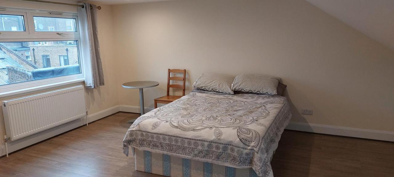Family Friendly 3 Bedroom Flat Zone 2 - Children Stay Free! 런던 외부 사진