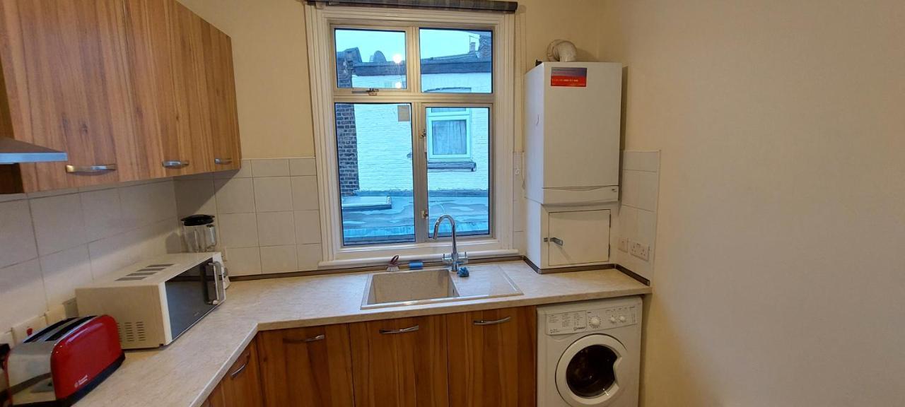Family Friendly 3 Bedroom Flat Zone 2 - Children Stay Free! 런던 외부 사진